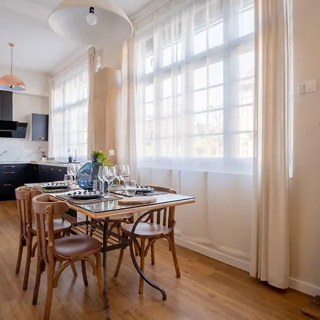 Elegant En Plein Coeur De - Les Locations De Proust * Кабур